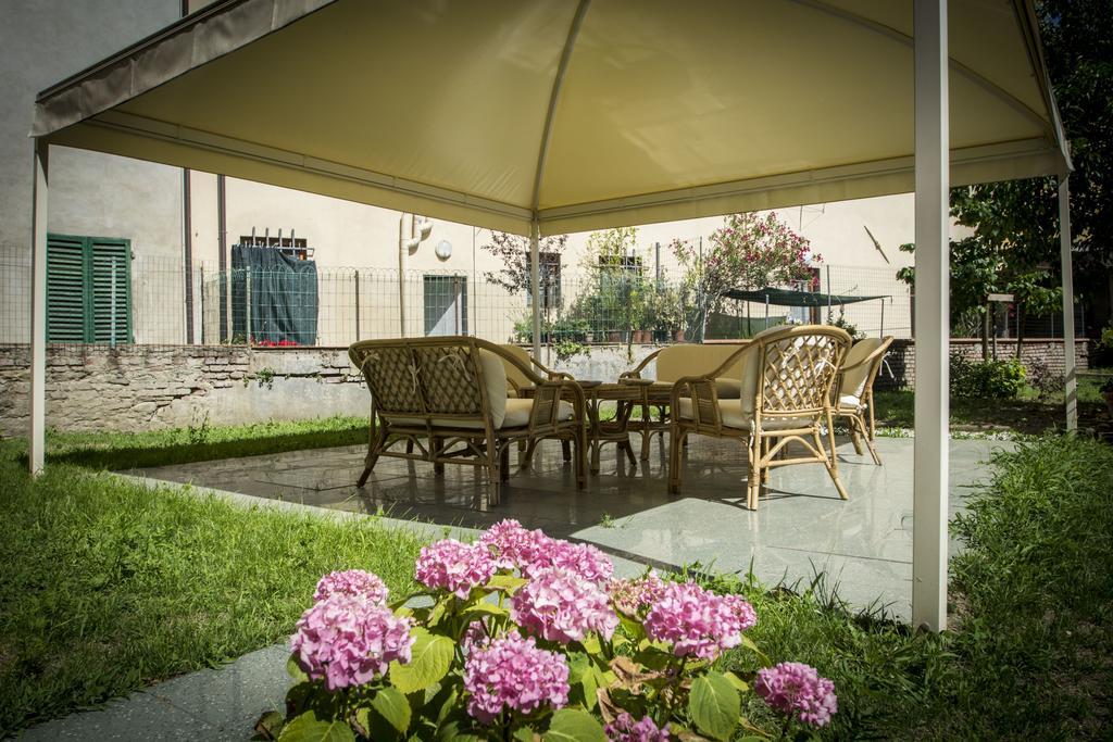 Locanda Dei Fiori Pistoia Exterior foto